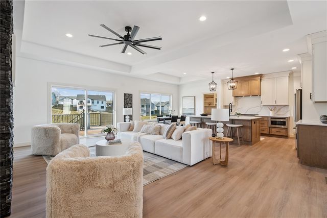 715 Cedar Bend Drive, Solon, IA 52333