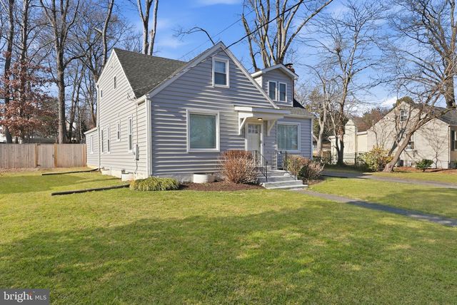 6710 OAK DR, Alexandria, VA 22306