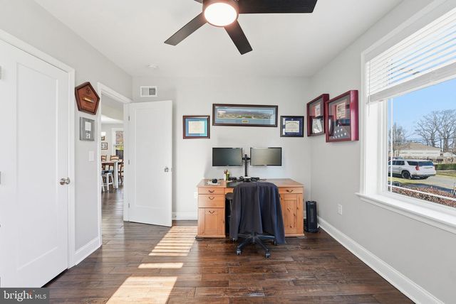 6710 OAK DR, Alexandria, VA 22306