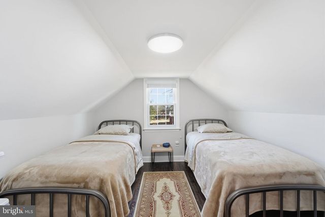 6710 OAK DR, Alexandria, VA 22306