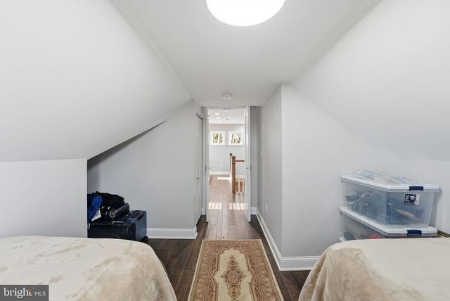 6710 OAK DR, Alexandria, VA 22306