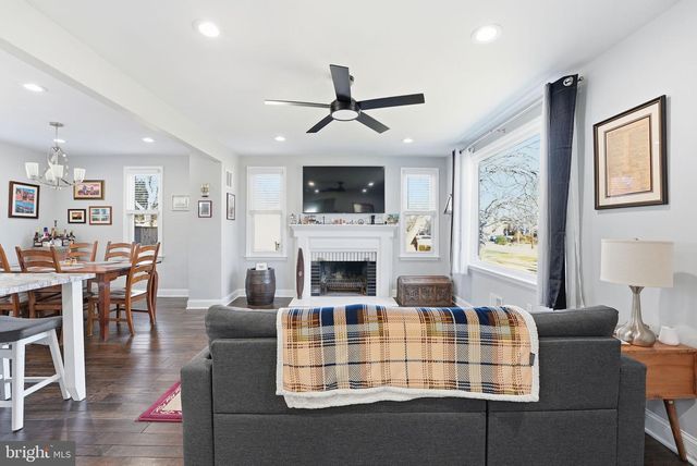 6710 OAK DR, Alexandria, VA 22306