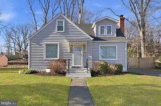 6710 OAK DR, Alexandria, VA 22306