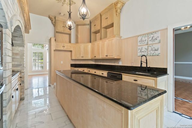 519 Mission Viejo, San Antonio, TX 78232