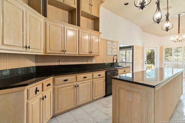 519 Mission Viejo, San Antonio, TX 78232