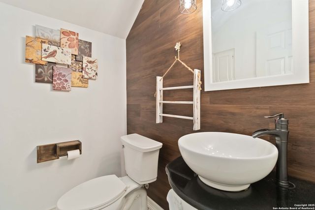 519 Mission Viejo, San Antonio, TX 78232