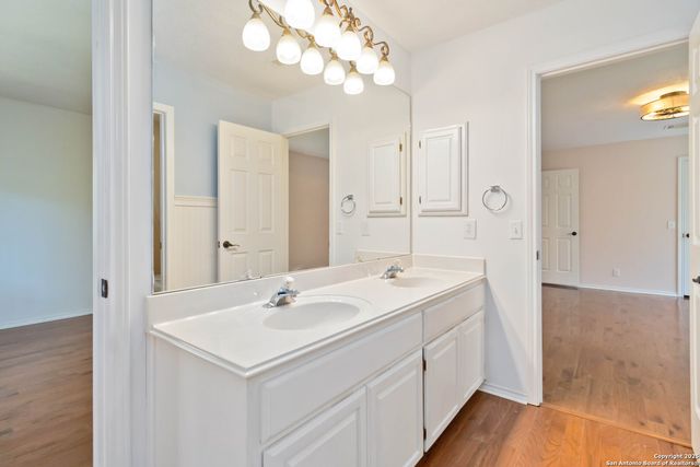 519 Mission Viejo, San Antonio, TX 78232