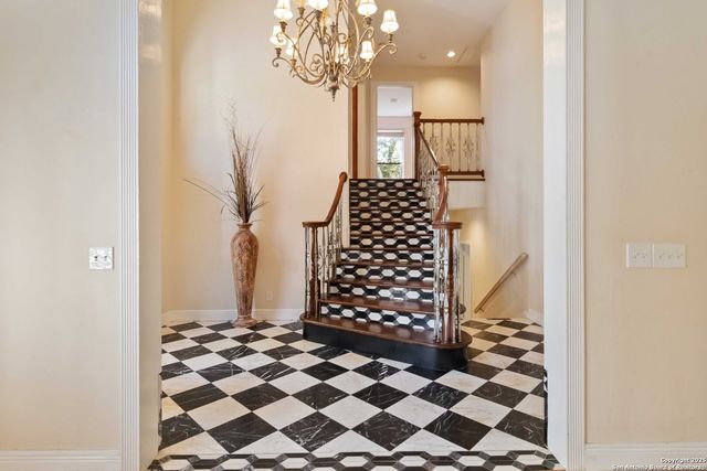 519 Mission Viejo, San Antonio, TX 78232