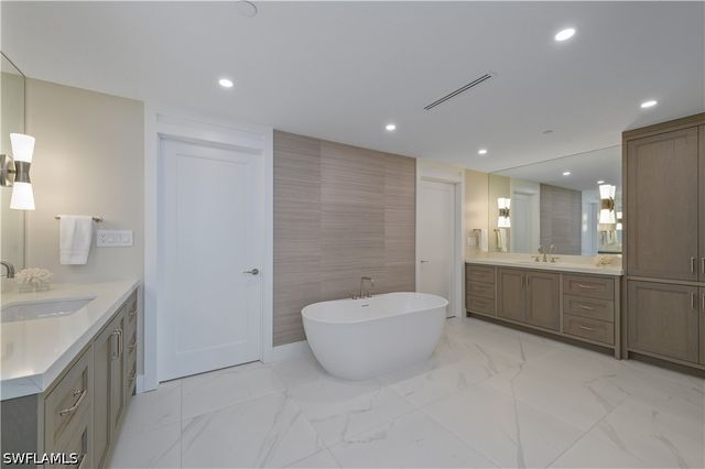 13945 Old Coast RD 1606, Naples, FL 34110
