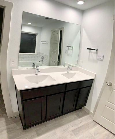 2824 Gunnersbury Drive, Houston, TX 77047