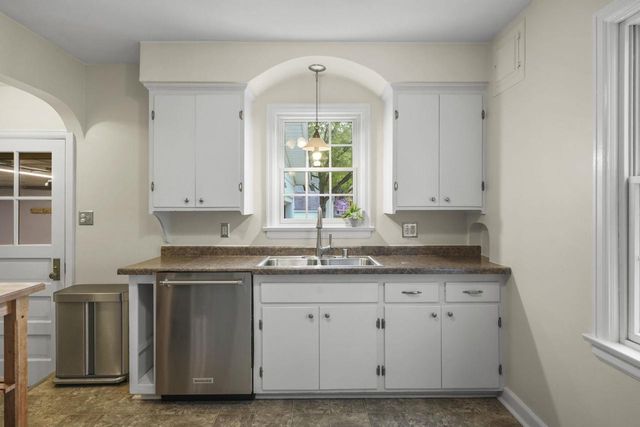 1502 Farragut Street, Madison, WI 53704