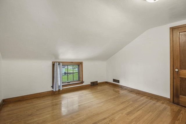1502 Farragut Street, Madison, WI 53704