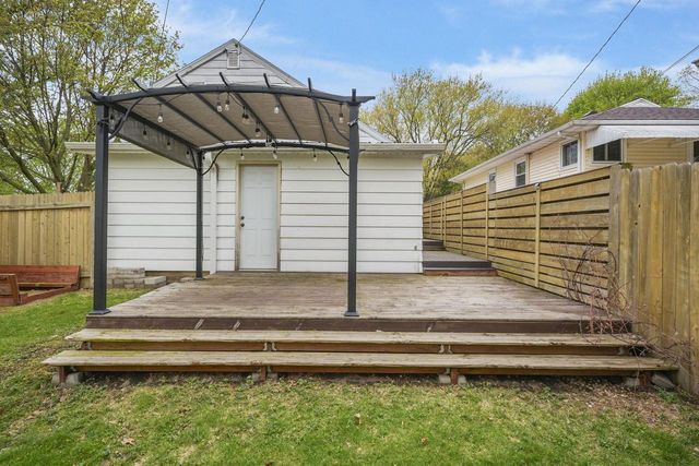 1502 Farragut Street, Madison, WI 53704