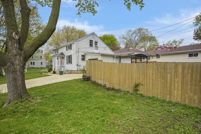 1502 Farragut Street, Madison, WI 53704