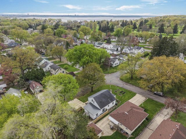 1502 Farragut Street, Madison, WI 53704