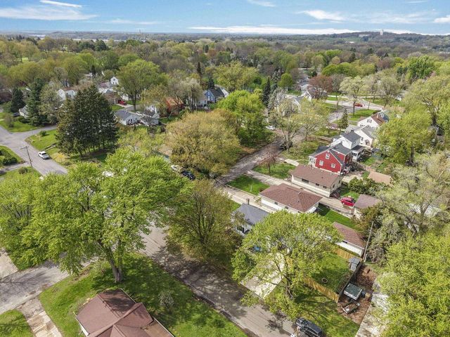 1502 Farragut Street, Madison, WI 53704