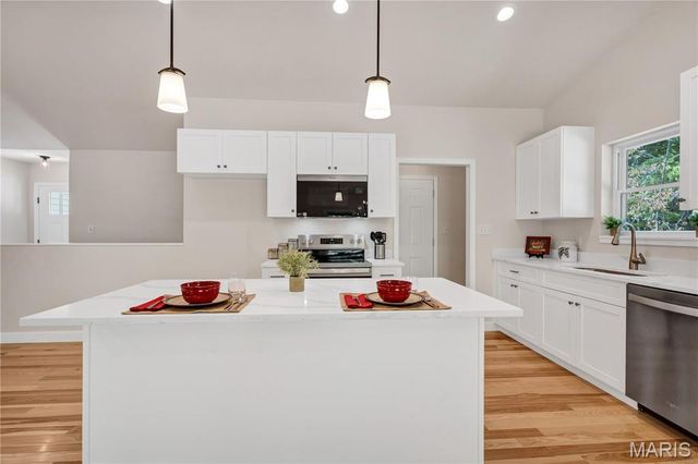 6103 Union Drive, Hillsboro, MO 63050