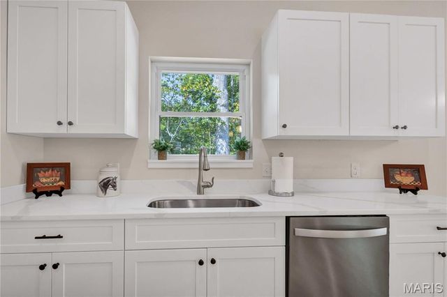 6103 Union Drive, Hillsboro, MO 63050