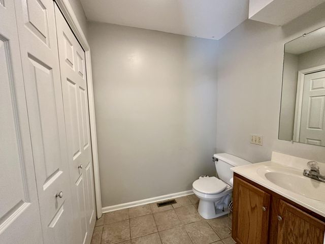 556 DOWNINGTON CT, Harrisburg, PA 17112