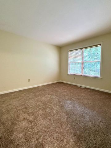 556 DOWNINGTON CT, Harrisburg, PA 17112