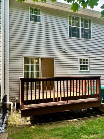 556 DOWNINGTON CT, Harrisburg, PA 17112
