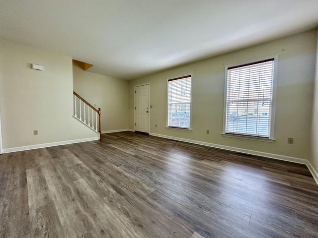 556 DOWNINGTON CT, Harrisburg, PA 17112