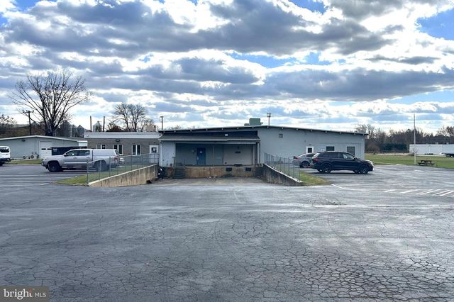 738 W CYPRESS ST, Kennett Square, PA 19348