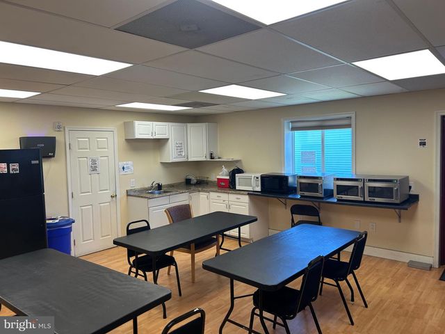 738 W CYPRESS ST, Kennett Square, PA 19348