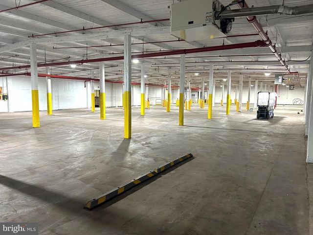 738 W CYPRESS ST, Kennett Square, PA 19348