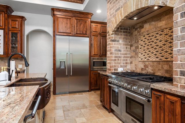 2734 Forest View, Richmond, TX 77406