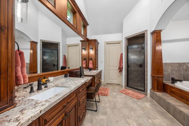 2734 Forest View, Richmond, TX 77406