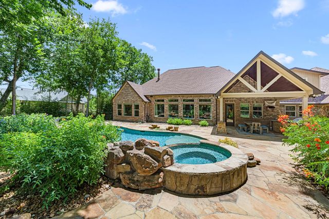 2734 Forest View, Richmond, TX 77406