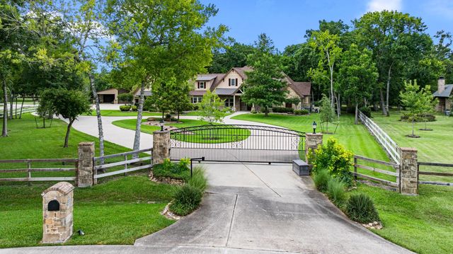 2734 Forest View, Richmond, TX 77406