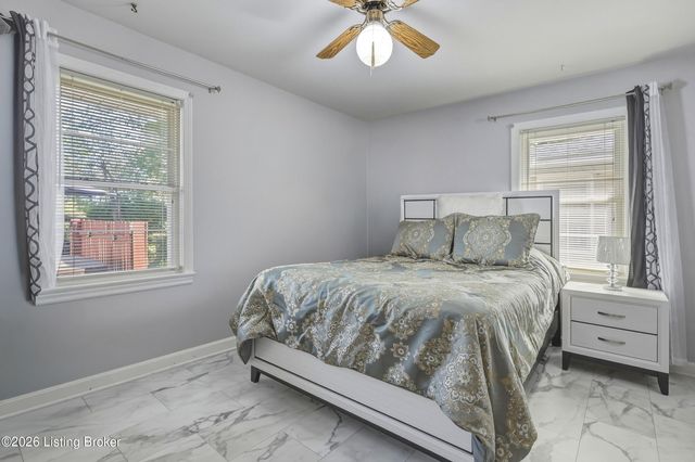 1109 Lavista Way, Louisville, KY 40219