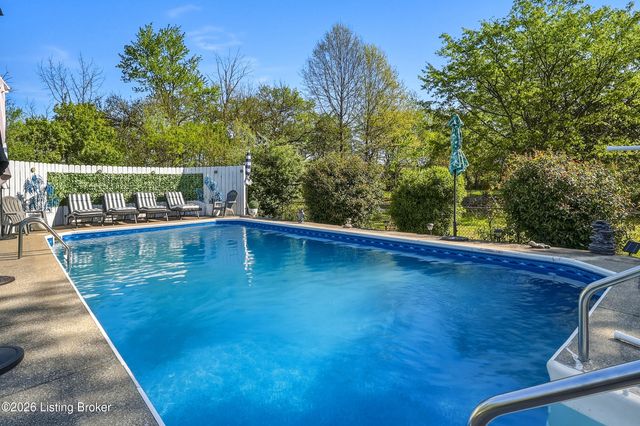1109 Lavista Way, Louisville, KY 40219