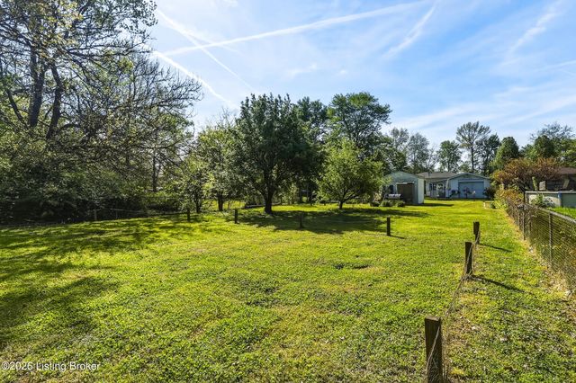 1109 Lavista Way, Louisville, KY 40219