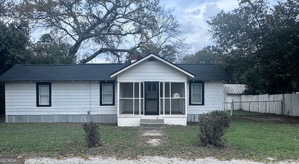 139 Register Avenue, Reidsville, GA 30453