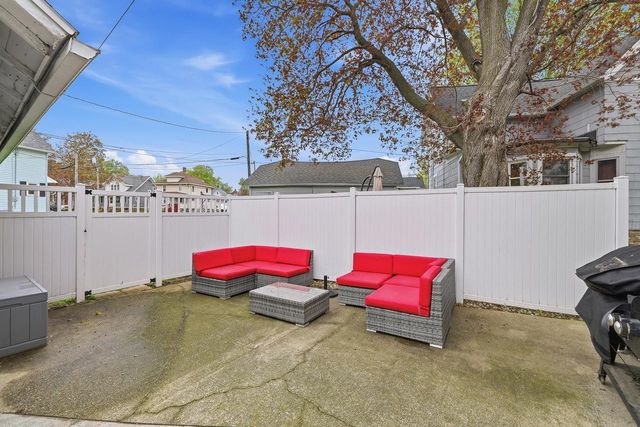 716 N Spring STREET, Beaver Dam, WI 53916