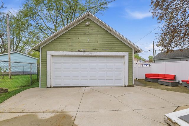 716 N Spring STREET, Beaver Dam, WI 53916