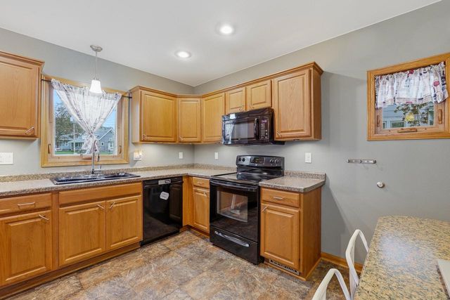 716 N Spring STREET, Beaver Dam, WI 53916