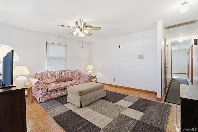 92 Apple Street, Brentwood, NY 11717