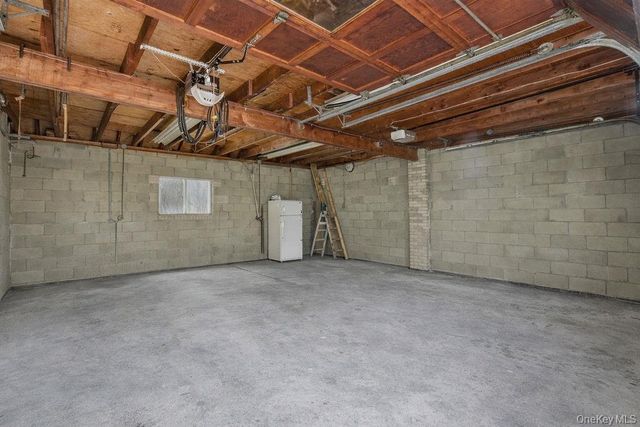 92 Apple Street, Brentwood, NY 11717