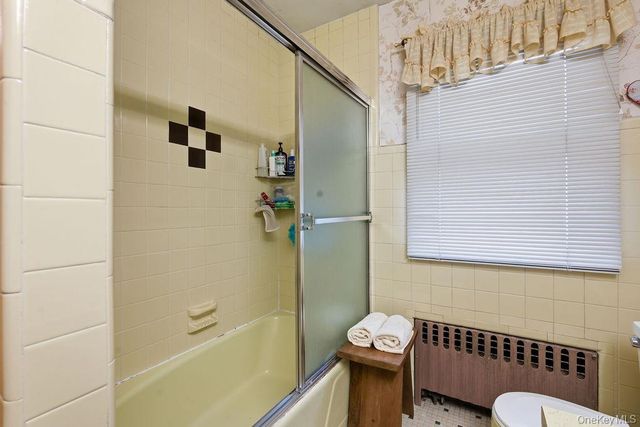 92 Apple Street, Brentwood, NY 11717