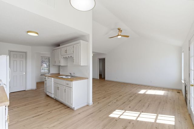 2420 W Rockwood Street, Springfield, MO 65807