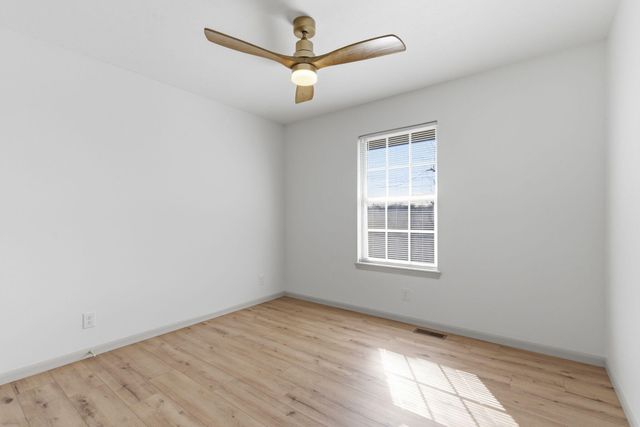 2420 W Rockwood Street, Springfield, MO 65807