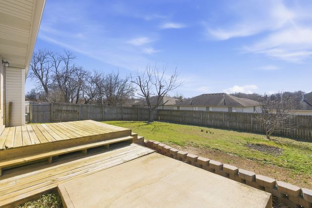 2420 W Rockwood Street, Springfield, MO 65807
