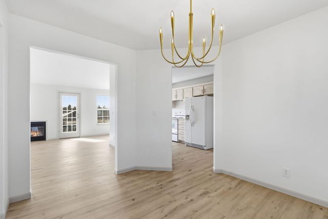 2420 W Rockwood Street, Springfield, MO 65807