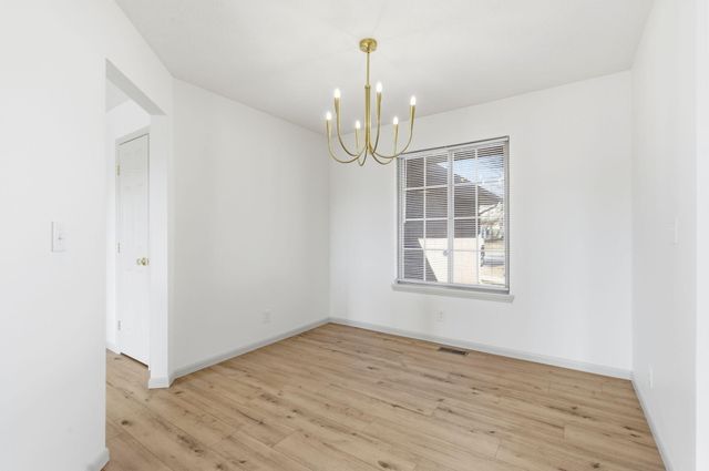 2420 W Rockwood Street, Springfield, MO 65807