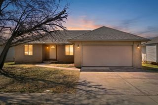 2420 W Rockwood Street, Springfield, MO 65807