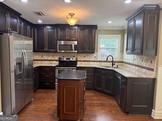 3505 Farmers Way, Valdosta, GA 31605